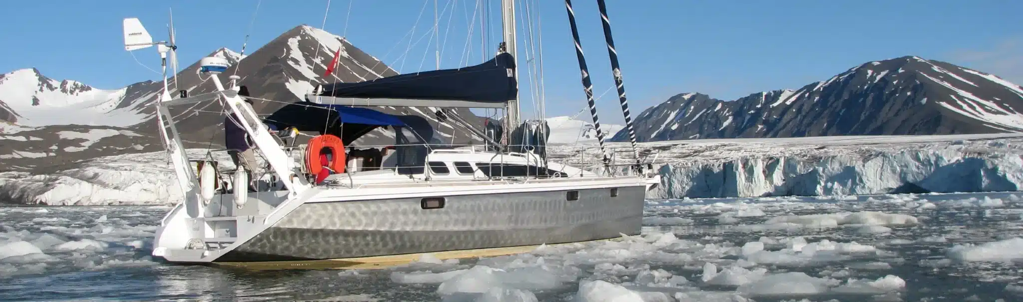 Voilier OVNI 365 chamade navigation polaire