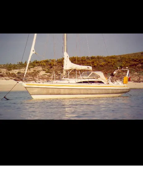 Voilier OVNI 35